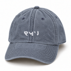 Gorra Core azul con logotipo RMU bordado, vista frontal sobre fondo blanco
